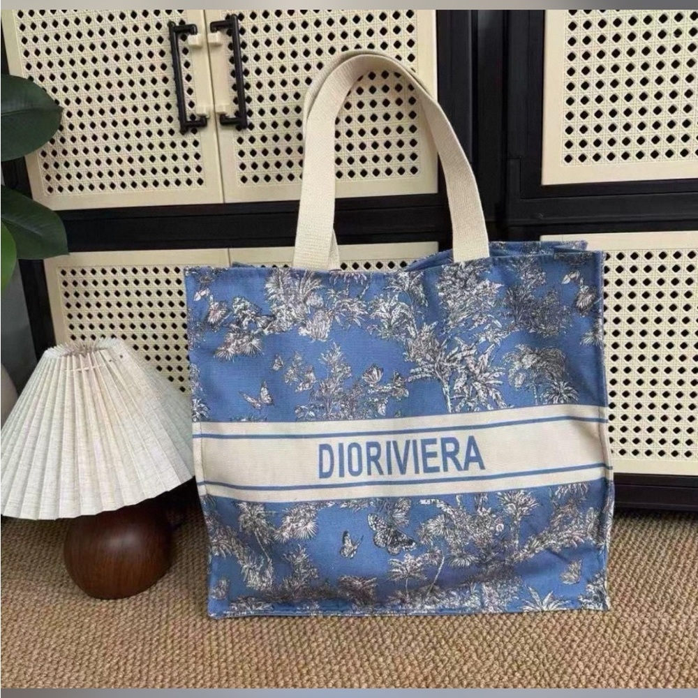 ⚜️⚜️ Dior Riviera Floral Blue and Cream Tote ⚜️⚜️